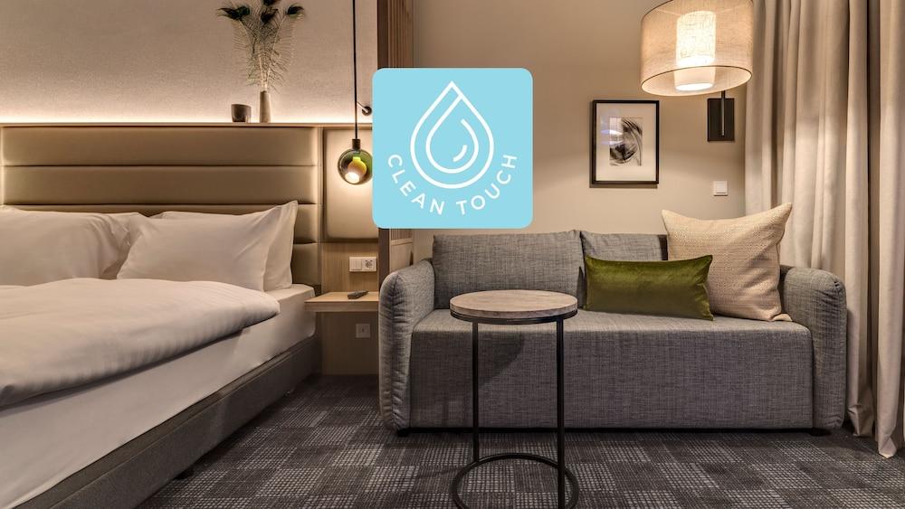 Adina Apartment Hotel Cologne