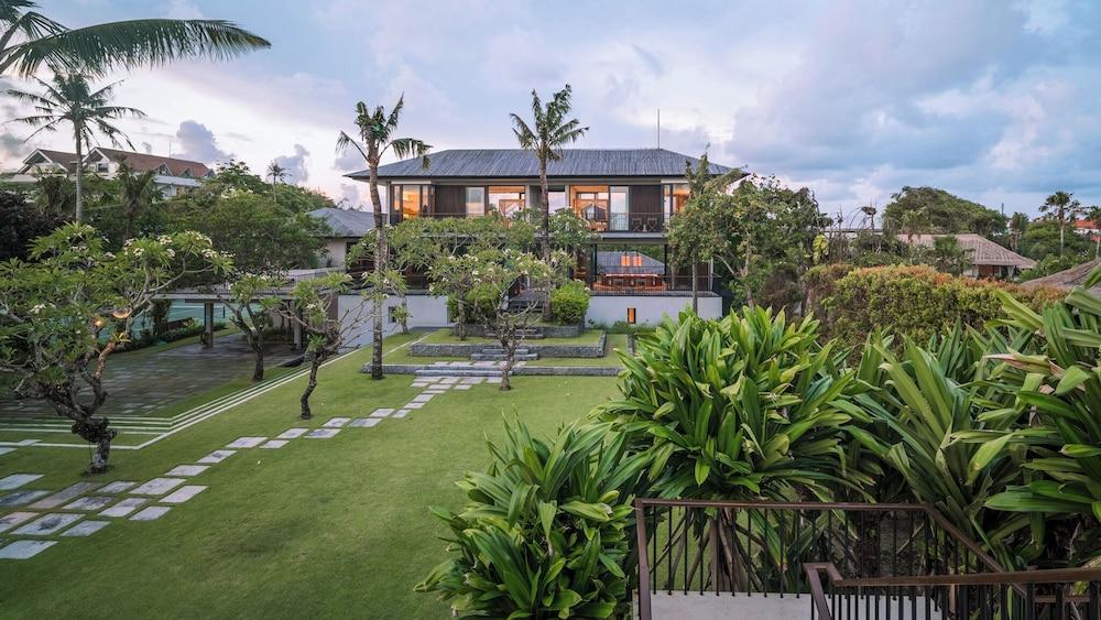 Arnalaya Beach House