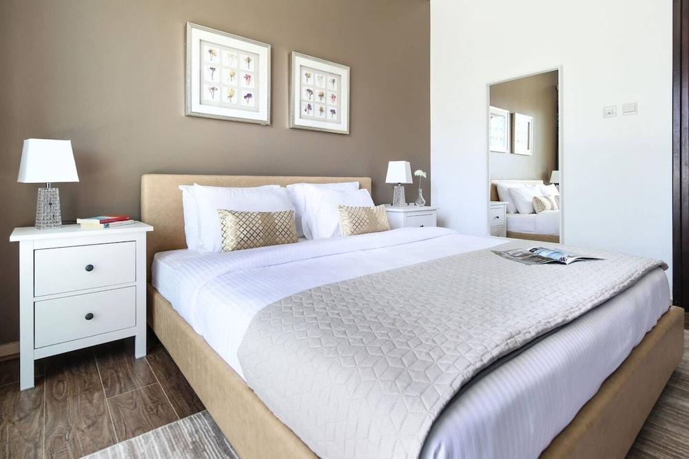 Breathtaking Beach Views in This 2BR in Marina!