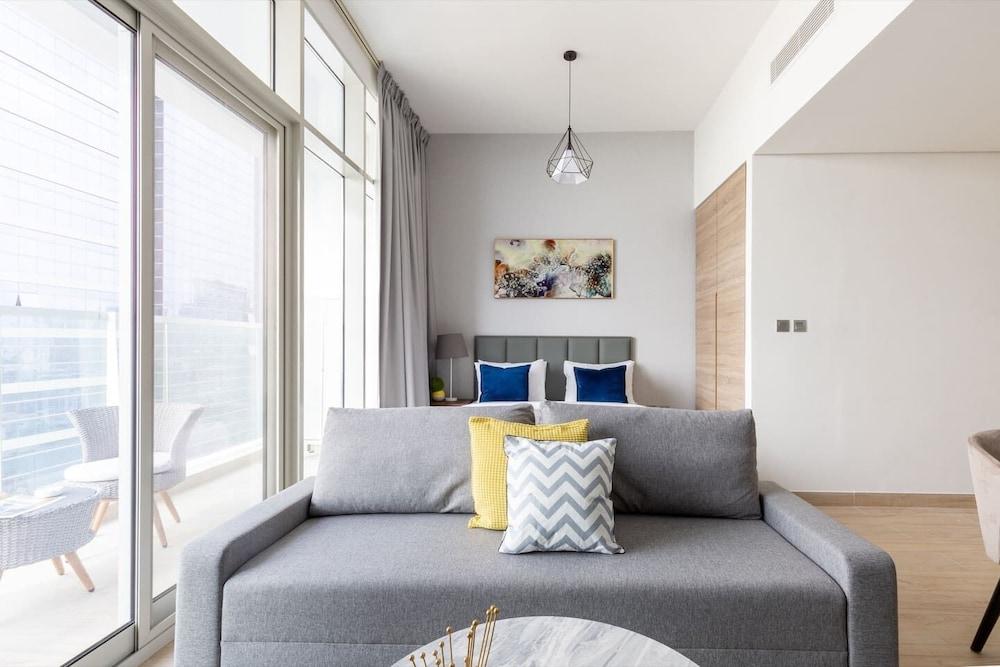 Refined Studio Apartment in Dubai Marina
