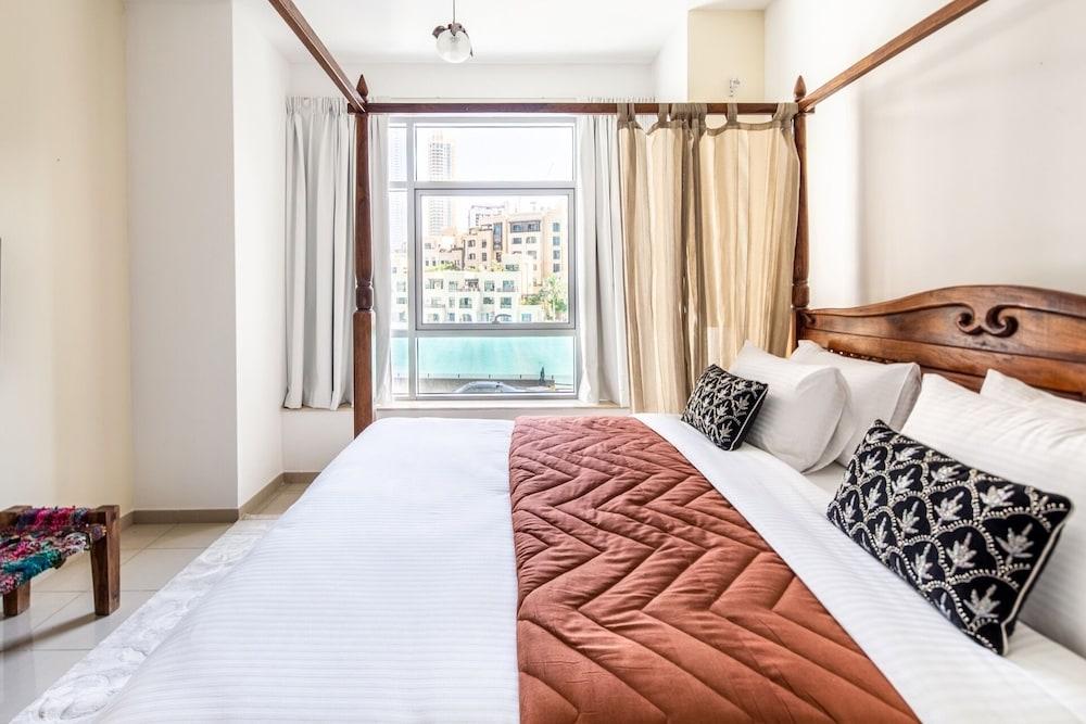 Spectacular 2BR in Upscale Burj Khalifa District