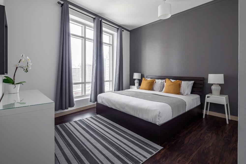 Sophisticated 2BR With Stunning Burj Khalifa Views