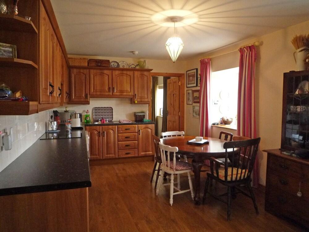 Little Irish Cottage