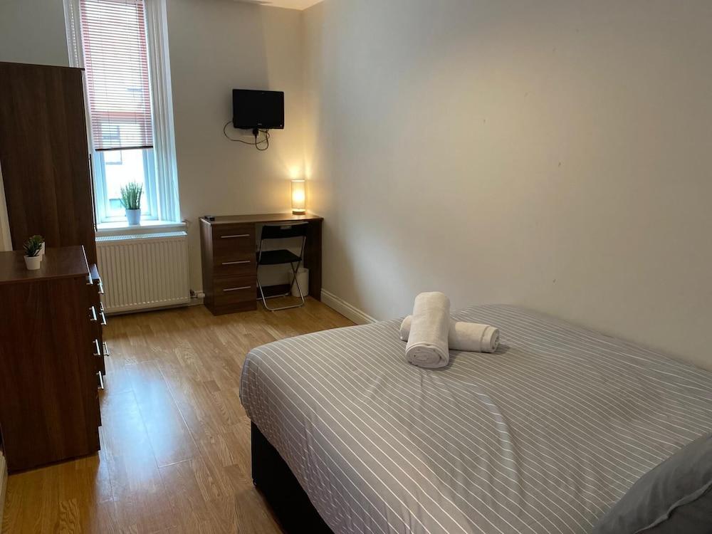 Amazing 8 bedroom apartment