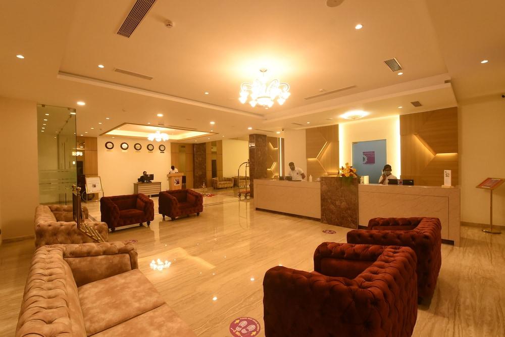 Emerald Clarks Inn Suite