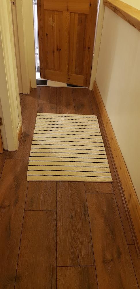 Greater Manchester Immaculate Cozy Home