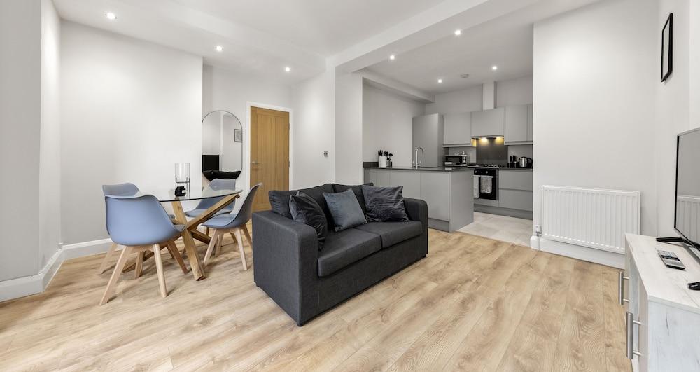 Brand New Unique 2 Bedroom Apartment