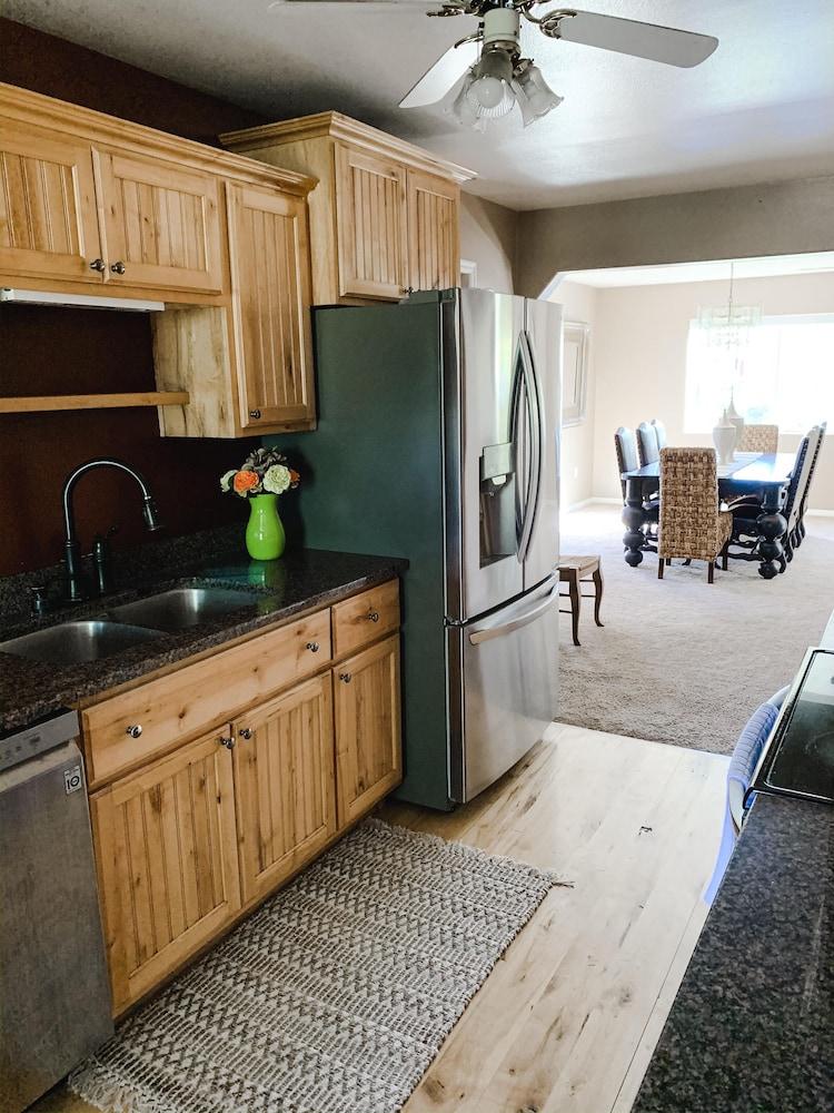 Bryce Countryside Residence