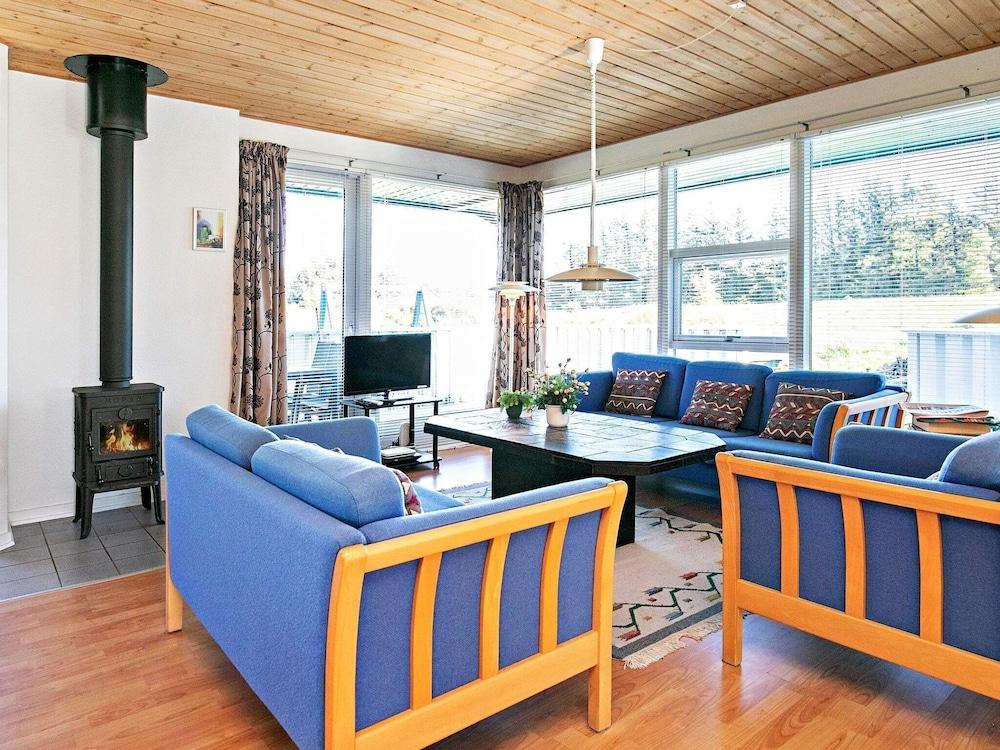 6 Person Holiday Home in Blokhus