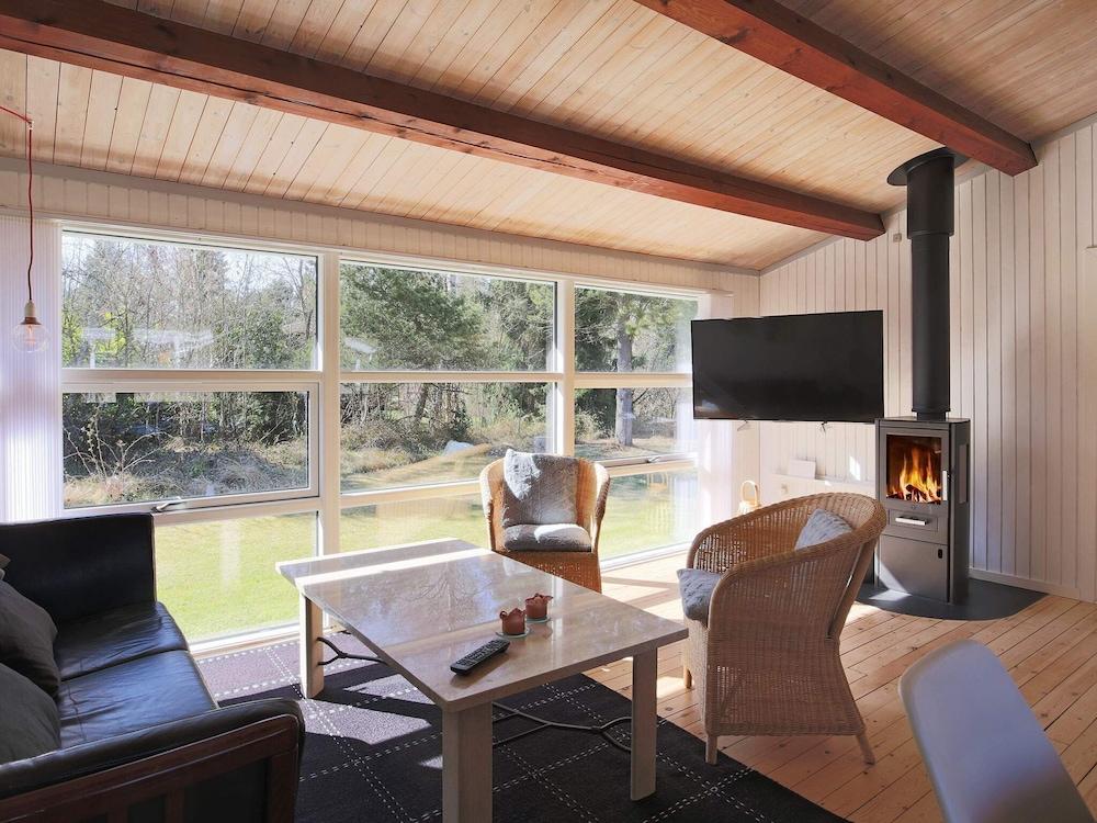 7 Person Holiday Home in Vaeggerlose