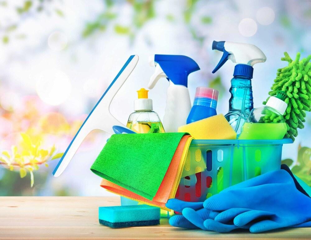 Lush Home With Big Pool Area - CDC Standards 7st477