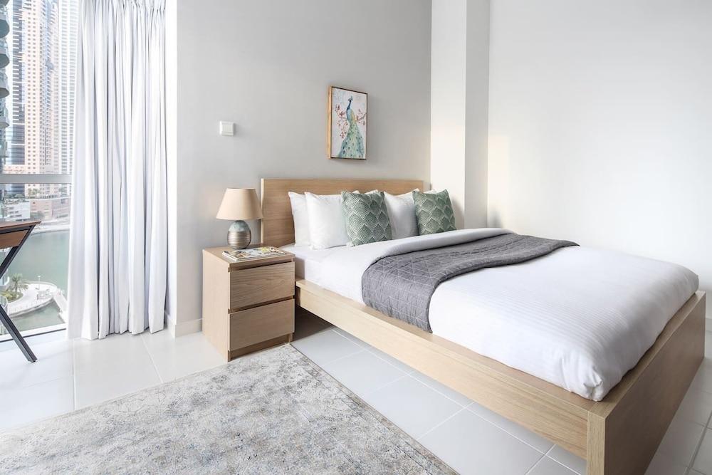 Astounding Marina Views in This Elegant 3br!