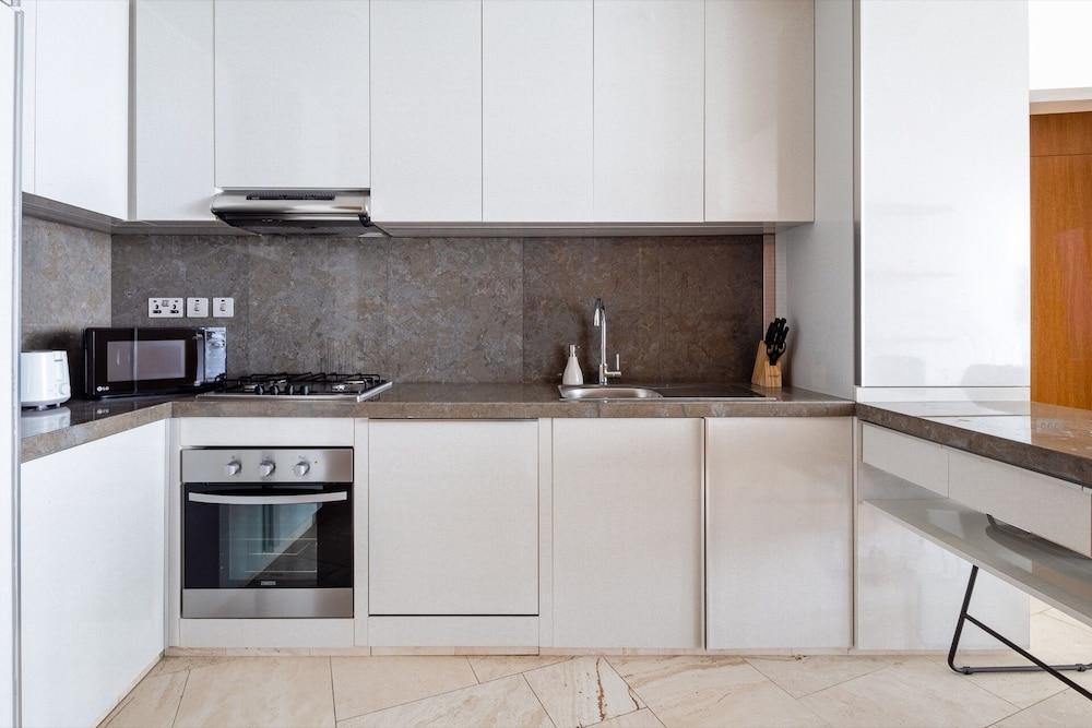 Exclusive 2BR Sky Villa In The Five - JVC