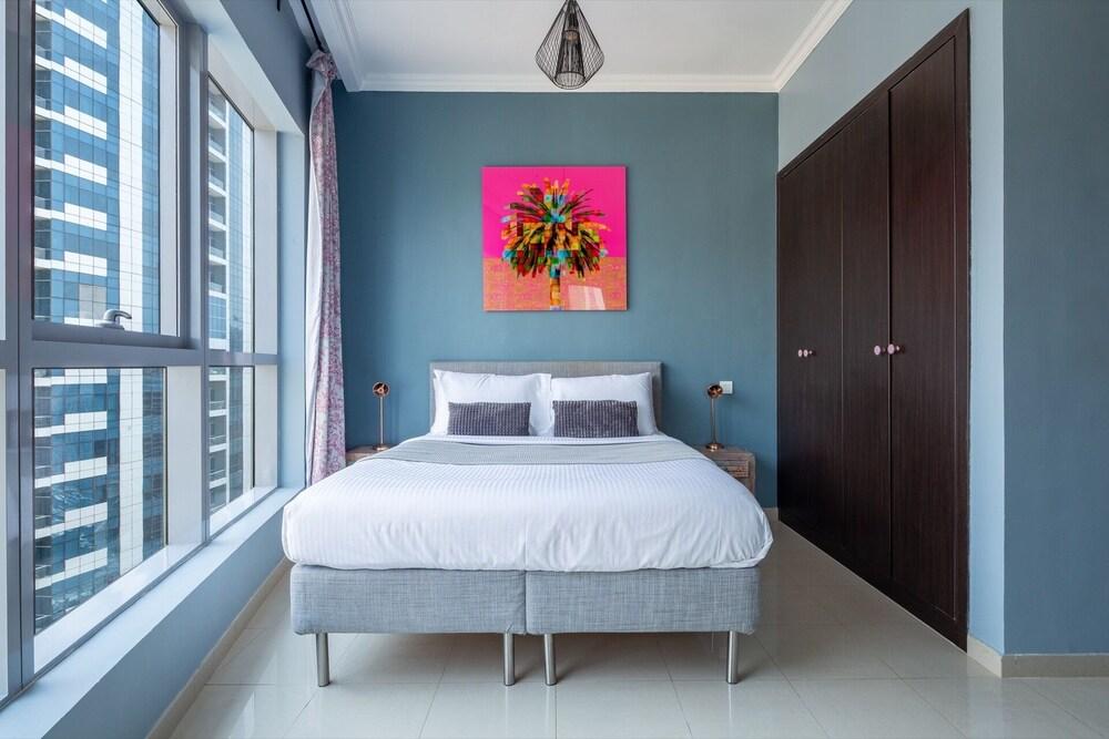 Mesmerizing 2BR Apartment in Dubai Marina