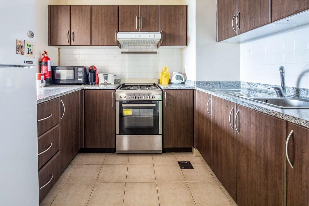 Regal 1BR Apartment With Tranquil Settings in Jvc!