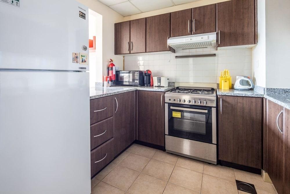 Regal 1BR Apartment With Tranquil Settings in Jvc!