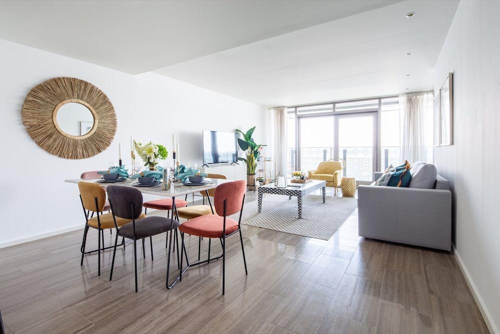 Spacious & Ornate 1BR Apt In Jaddaf Waterfront