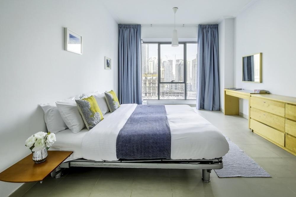 Top-notch 2BR With Magical Marina Views!