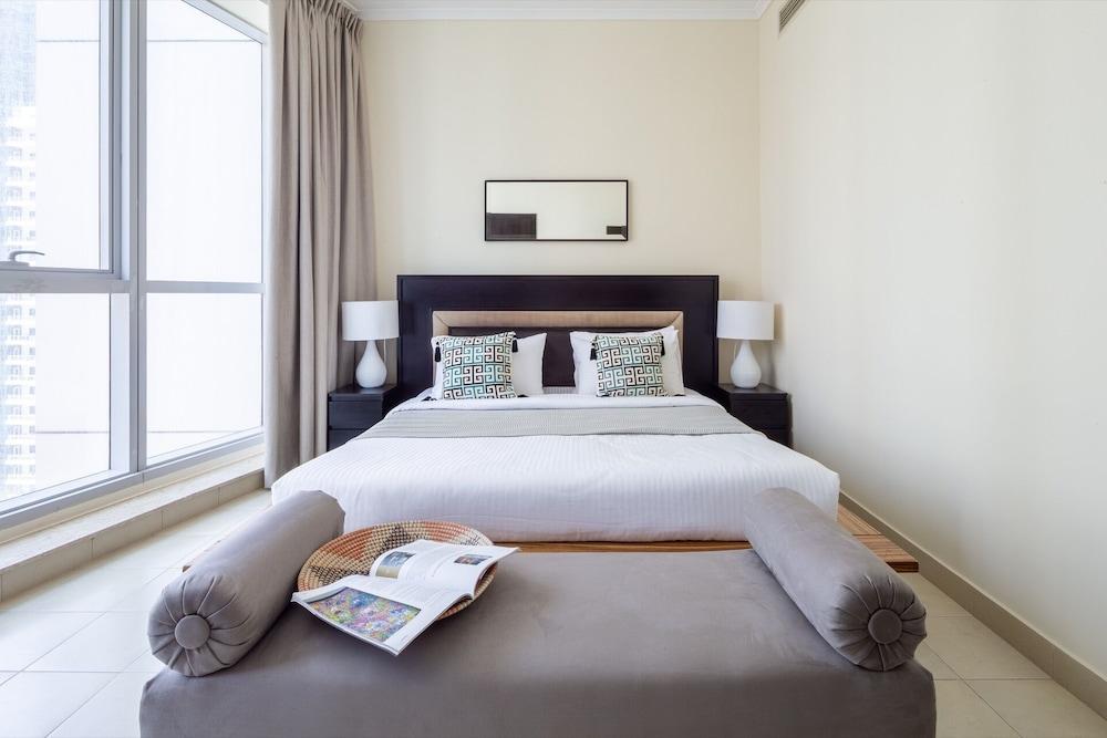 Stylish & Spacious 2BR In Dubai Marina