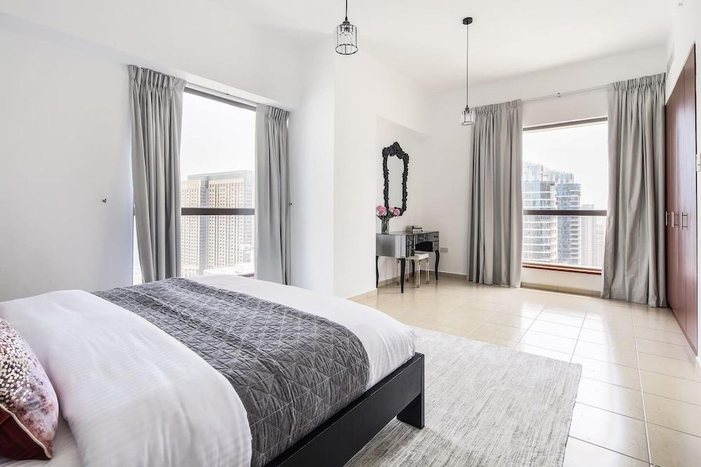 Splendid & Elegant 4BR in JBR - Sleeps 8!