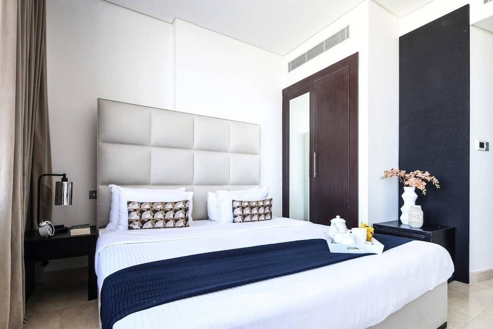 Stylish and Light Studio in Difc!