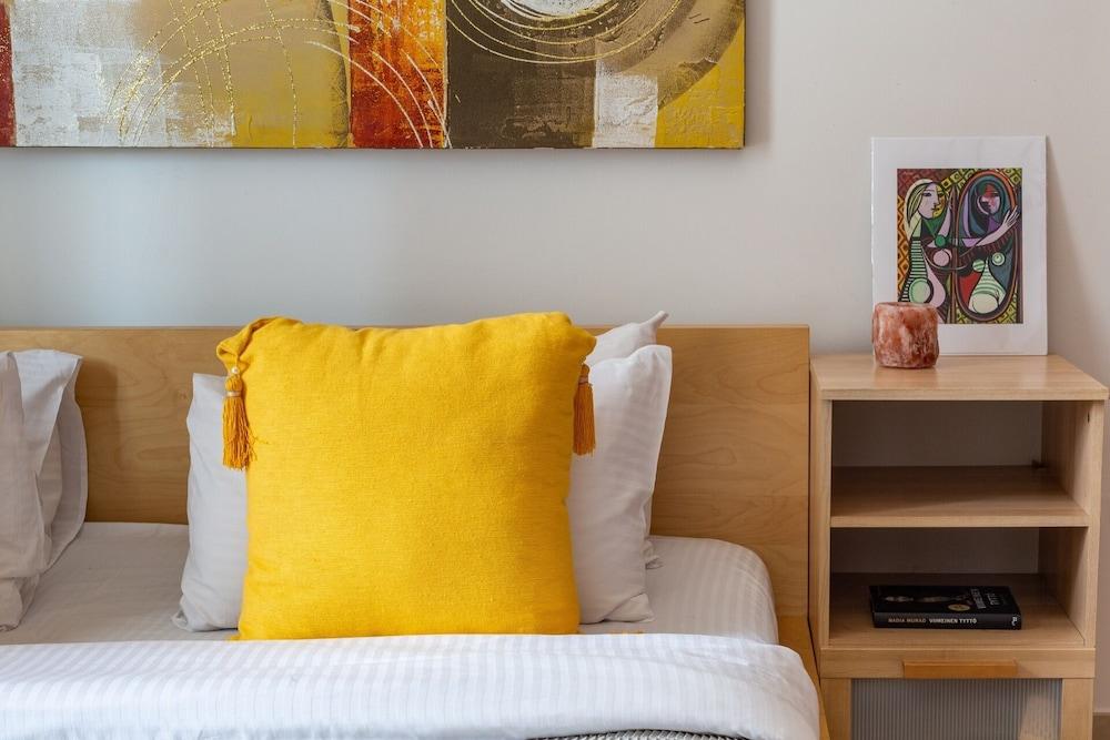 Splendid 2BR Apartment in Downtown Dubai!