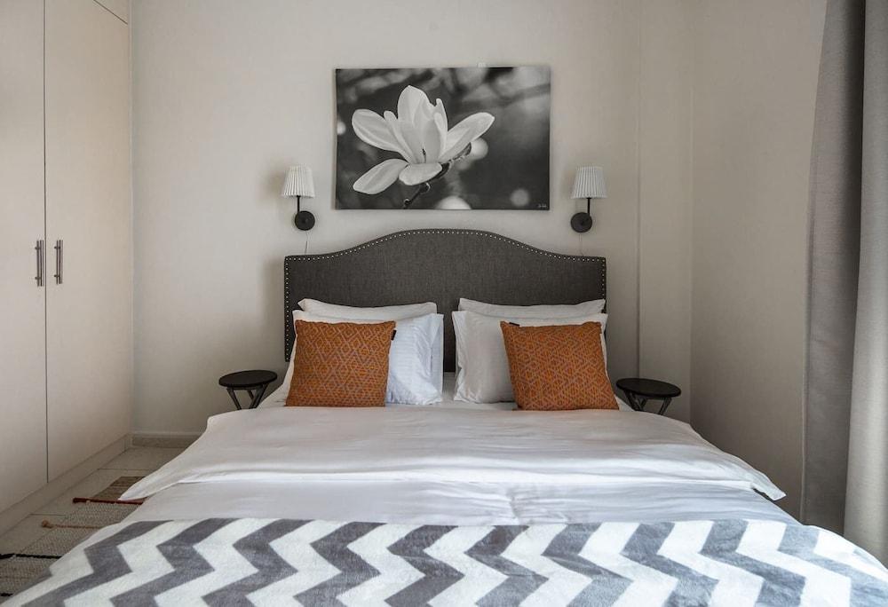 Spacious + Beautiful Private Villa in JVC