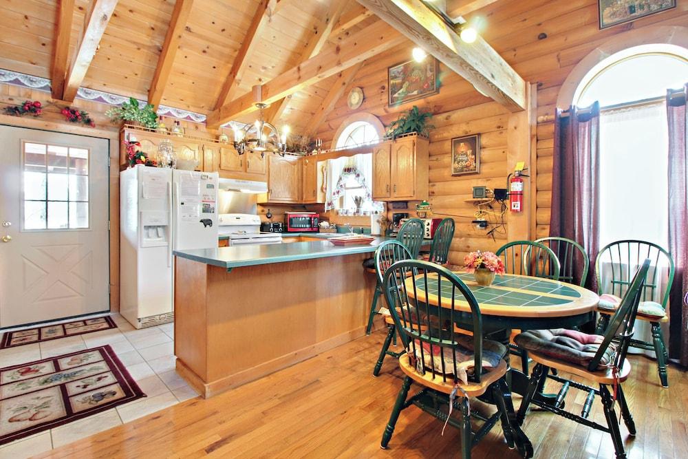 Alpine Ski Lodge by Jackson Mountain Rentals