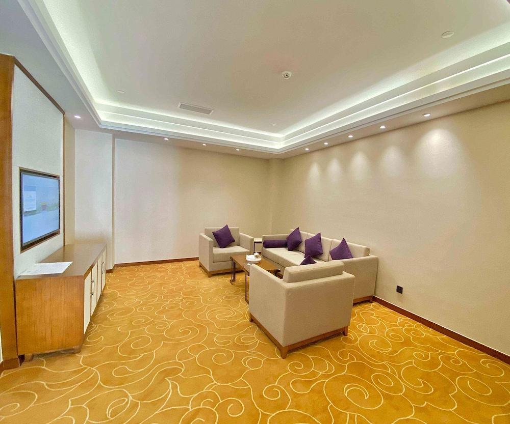 Howard Johnson by Wyndham Hot Springs Hotel Chaozhou