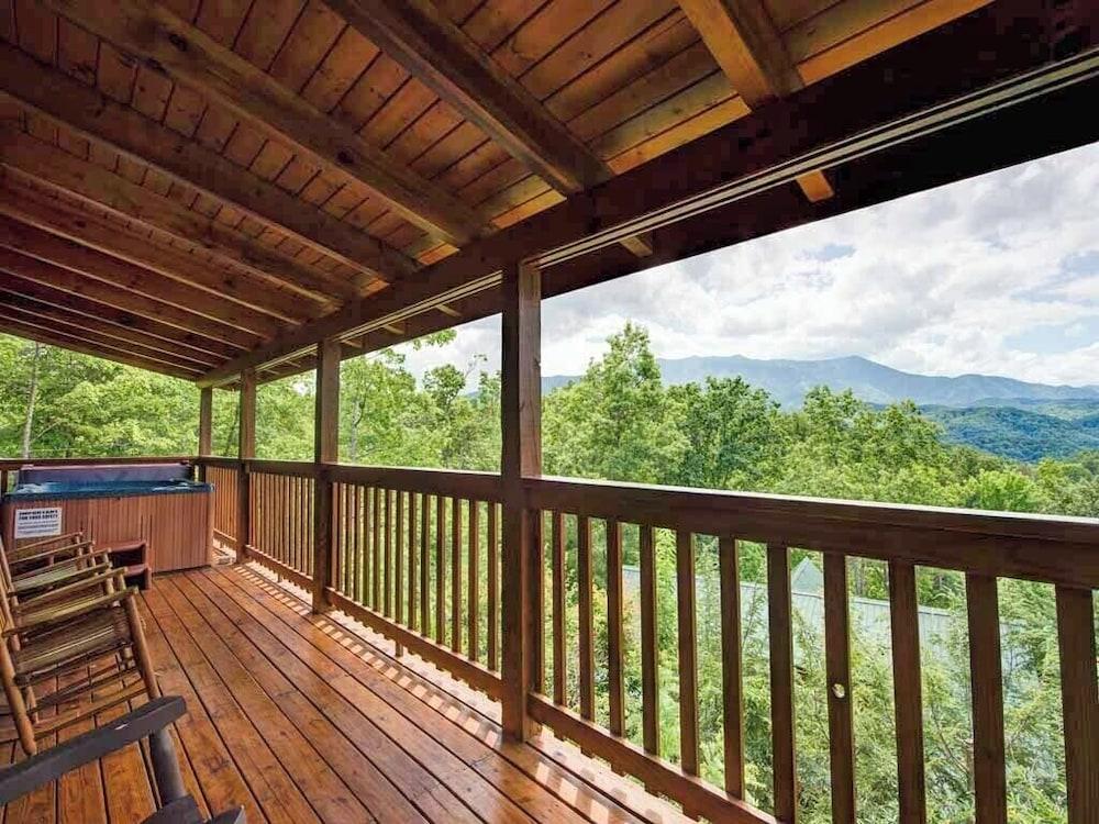 Highpoint Escape by Jackson Mountain Rentals