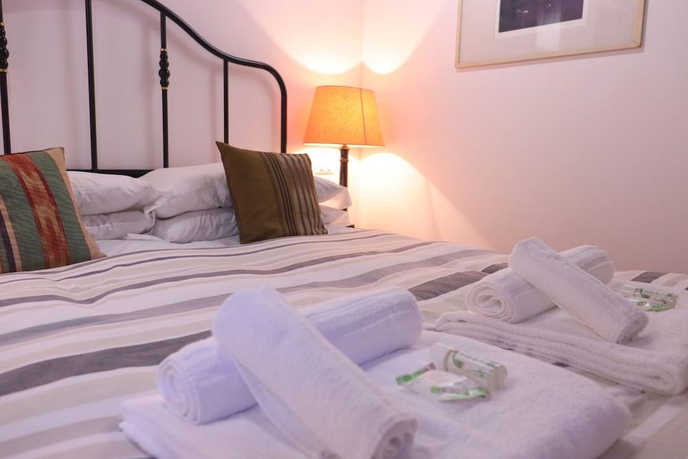 Piazza Navona Apartments