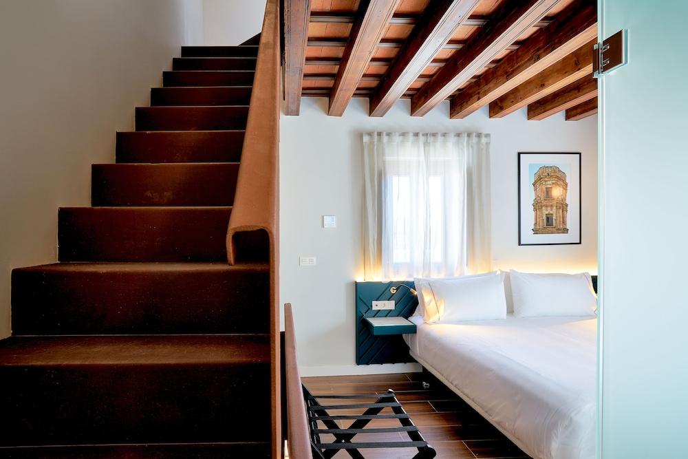 Tandem Torres De Cádiz Suites