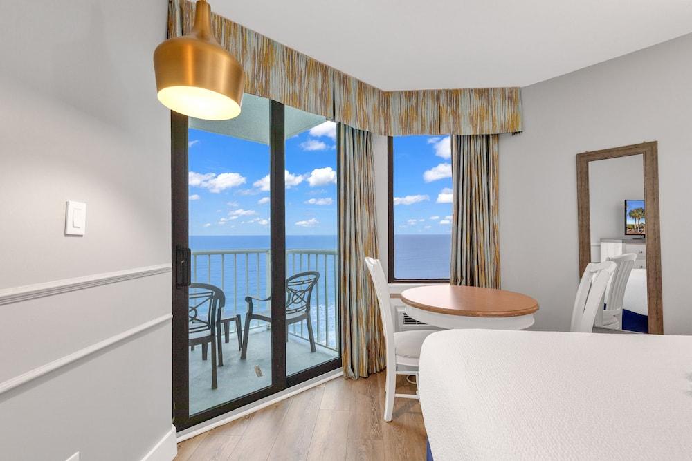 Oceanfront Studio | Pool, Oceanfront Fire Pit and more