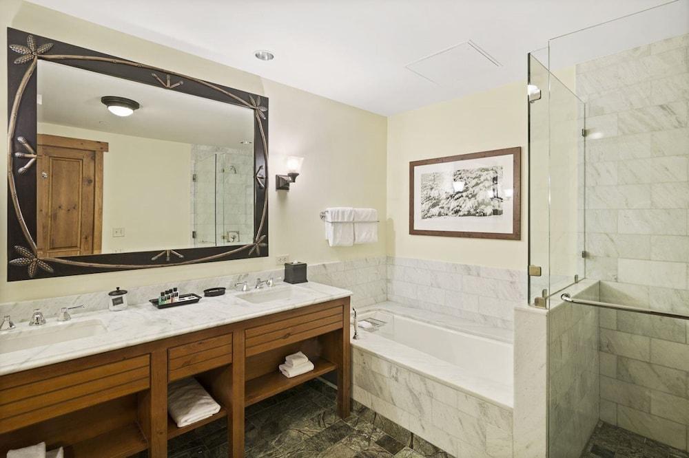 1230 Studio at The Lodge at Spruce Peak