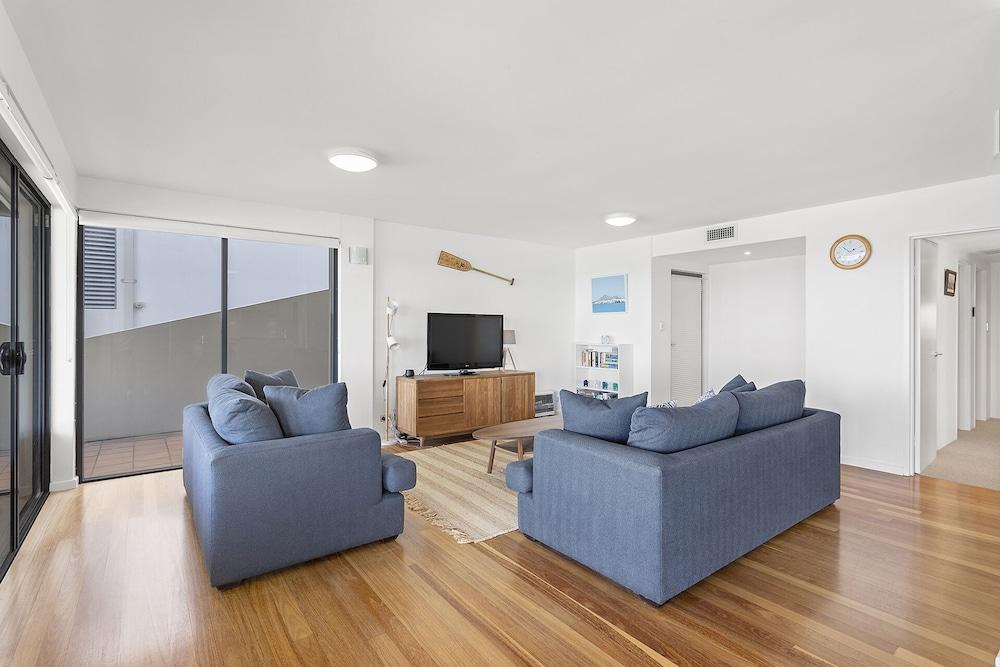 Soldiers Point Road Unit 1 197