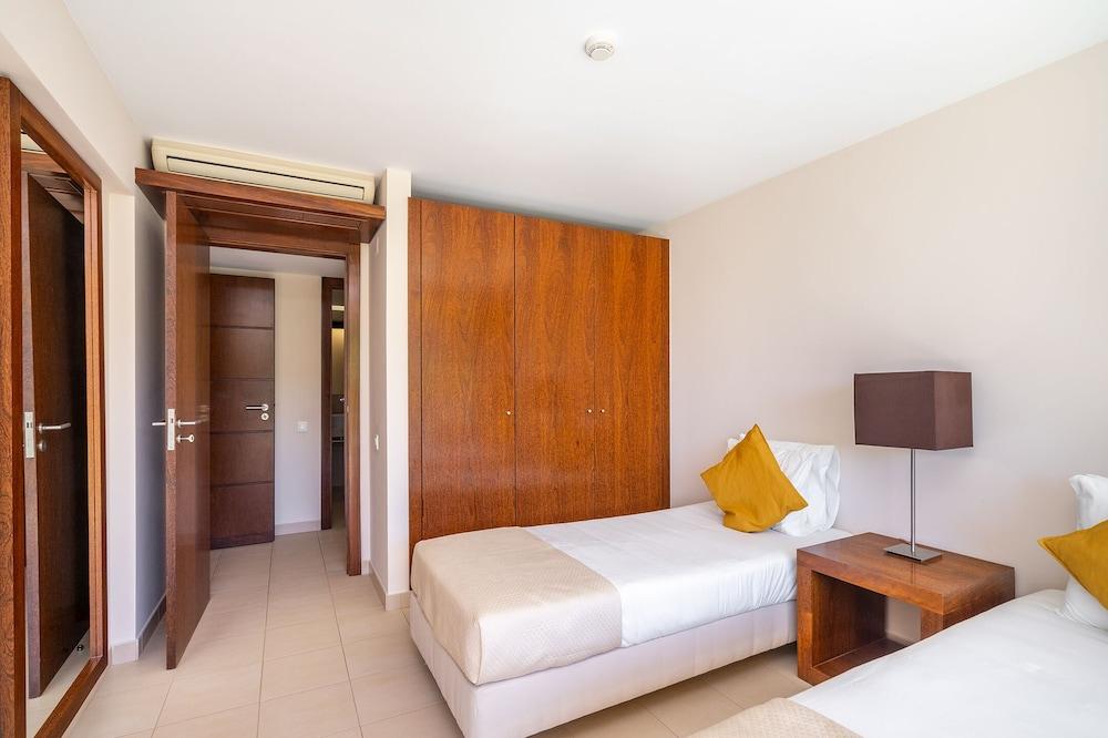 Salgados Palm Village