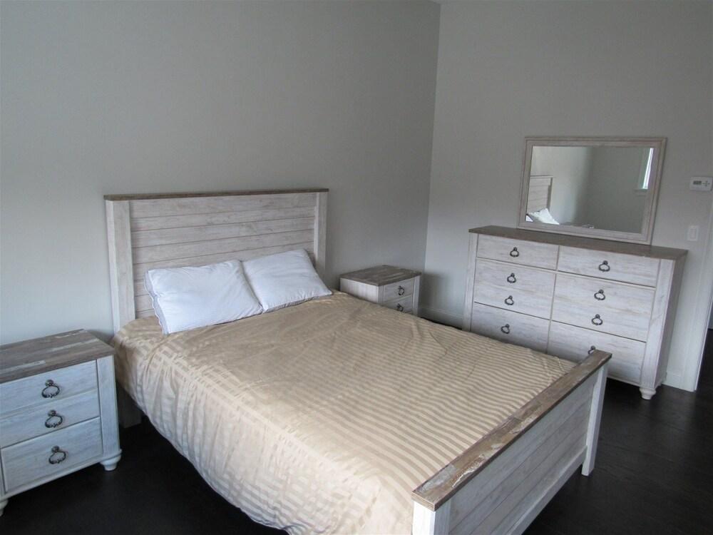 Experience a Newly Constructed Private Home Across From Loon Mountain! - Cf2bl