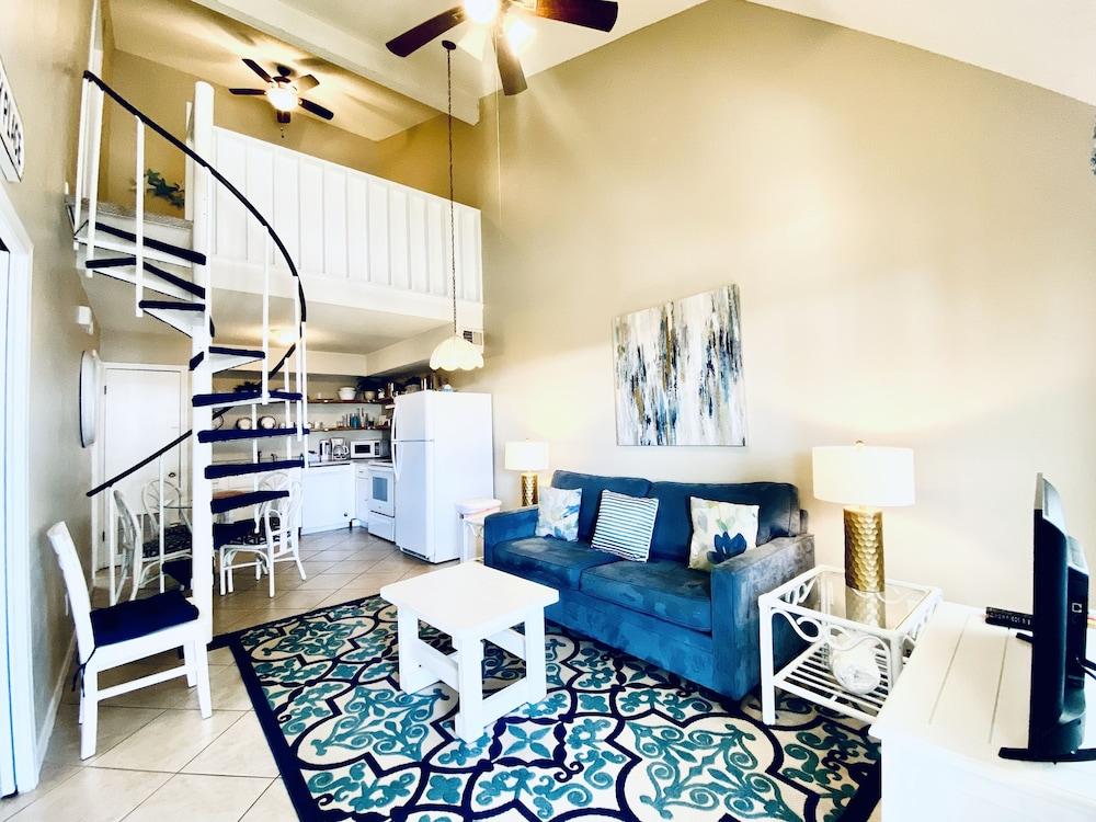 The Cove 209A by ALBVR