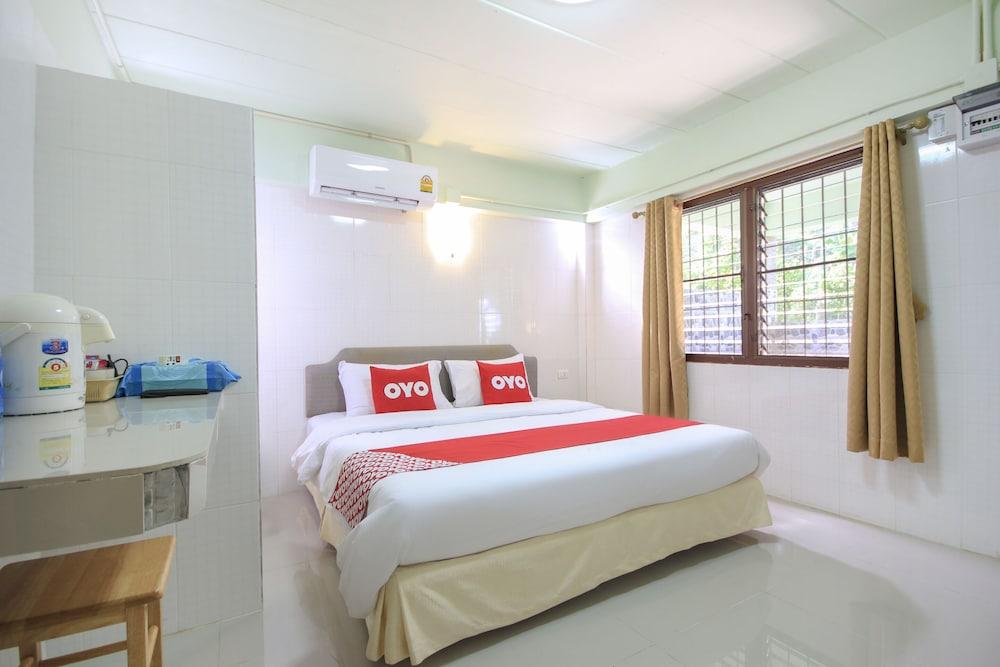 OYO 75373 Chamil House