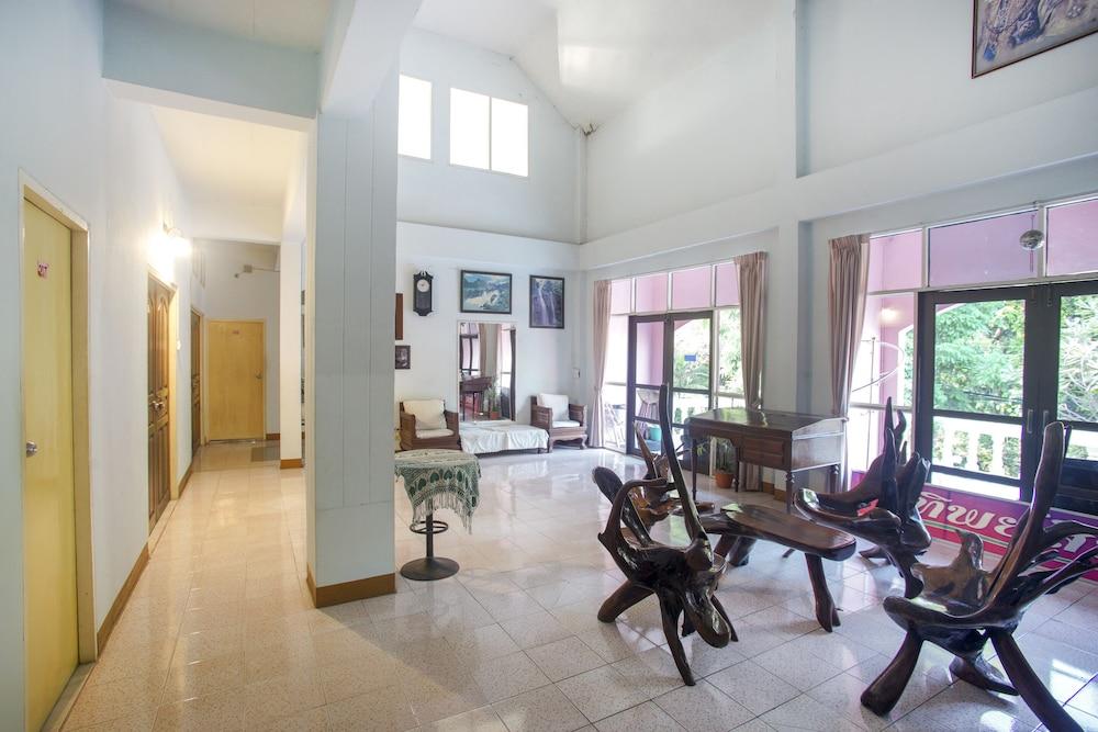 OYO 75357 Thipsiri Home