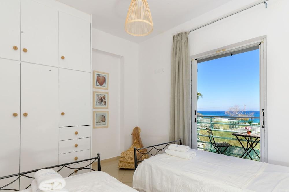 Beachfront Villa Alexandra in Skala