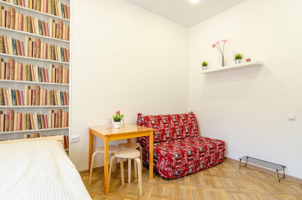 Apartments on Borisa Pupko 5