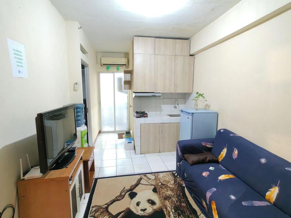 Mailbox Arsakha Lobi B Cibubur Village