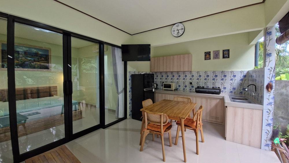 Melanting Green Escape