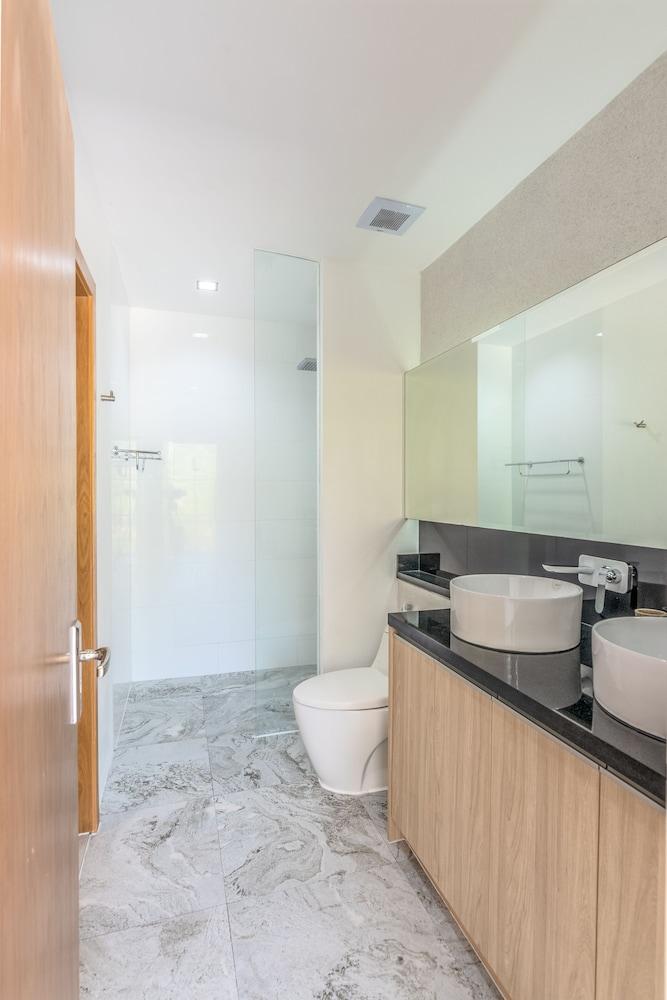 Luxury 2Bedroom Tropical Apartment