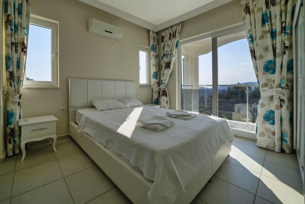 4 Bedroom Luxury Villa - Diamond