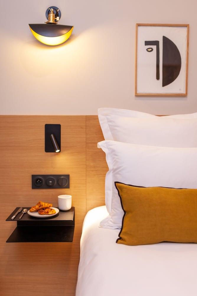 Tinah - Champs Elysées