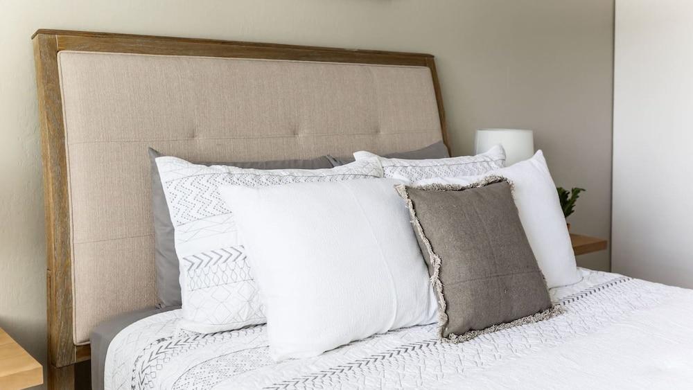 Updated Condo in A+ Old Town Scottsdale Location!