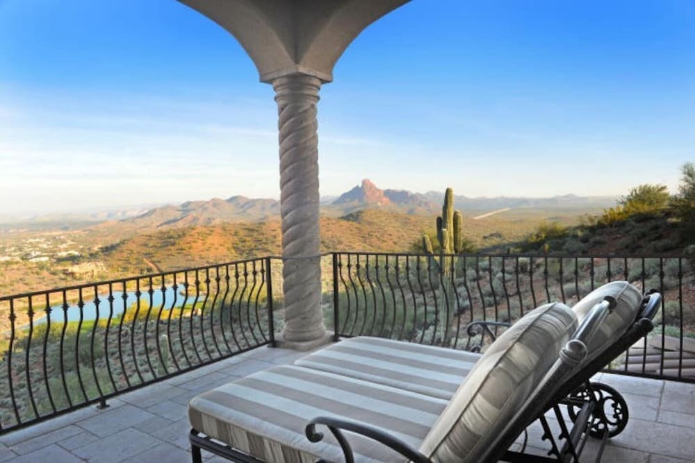 Tuscan Beauty With Incredible Views!