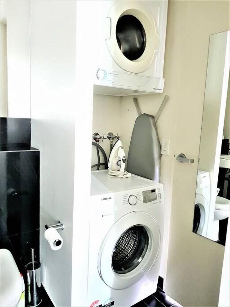 ReadySet Apartments on Collins